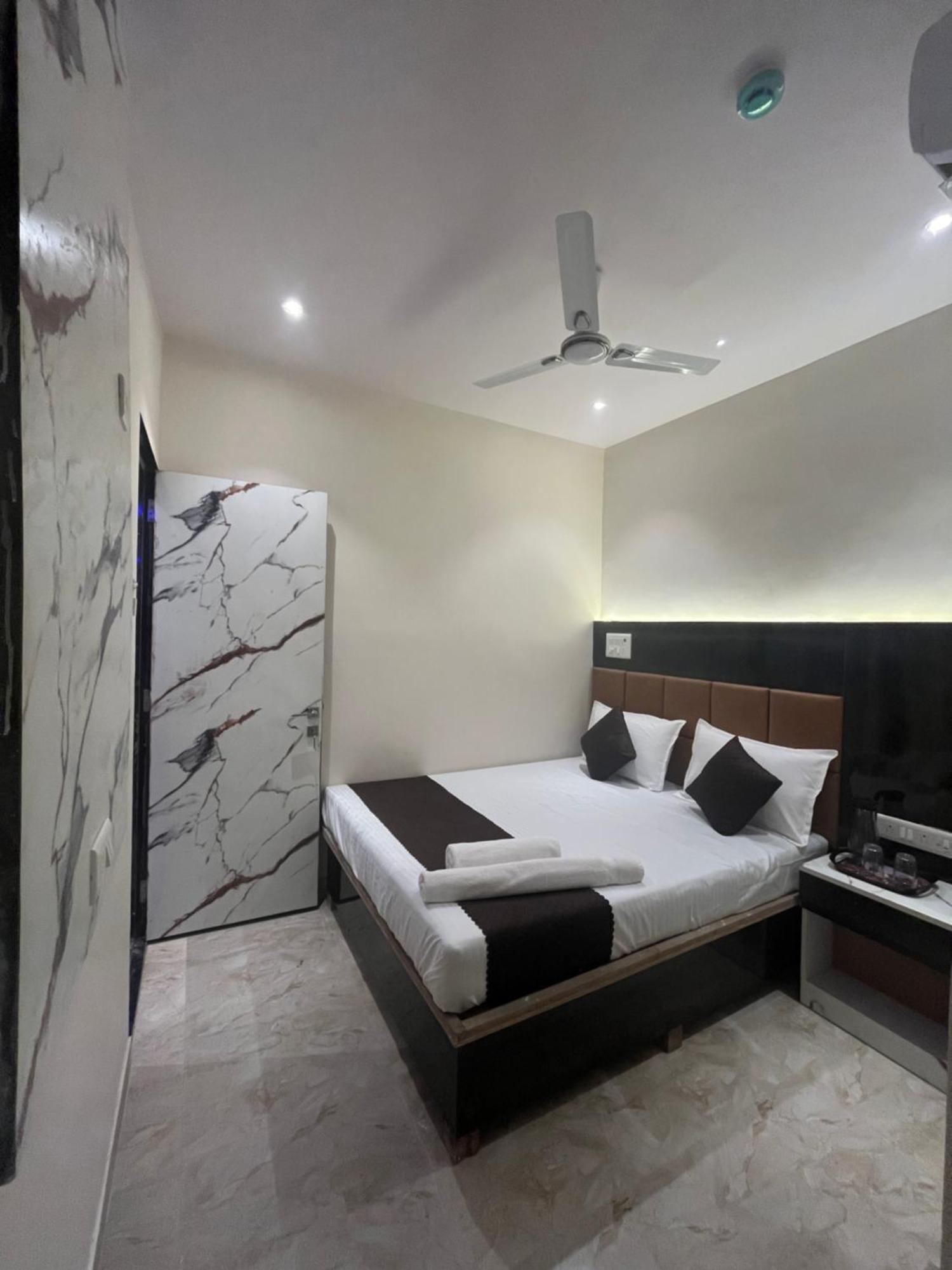 Hotel Powai Palace Mumbai Luaran gambar